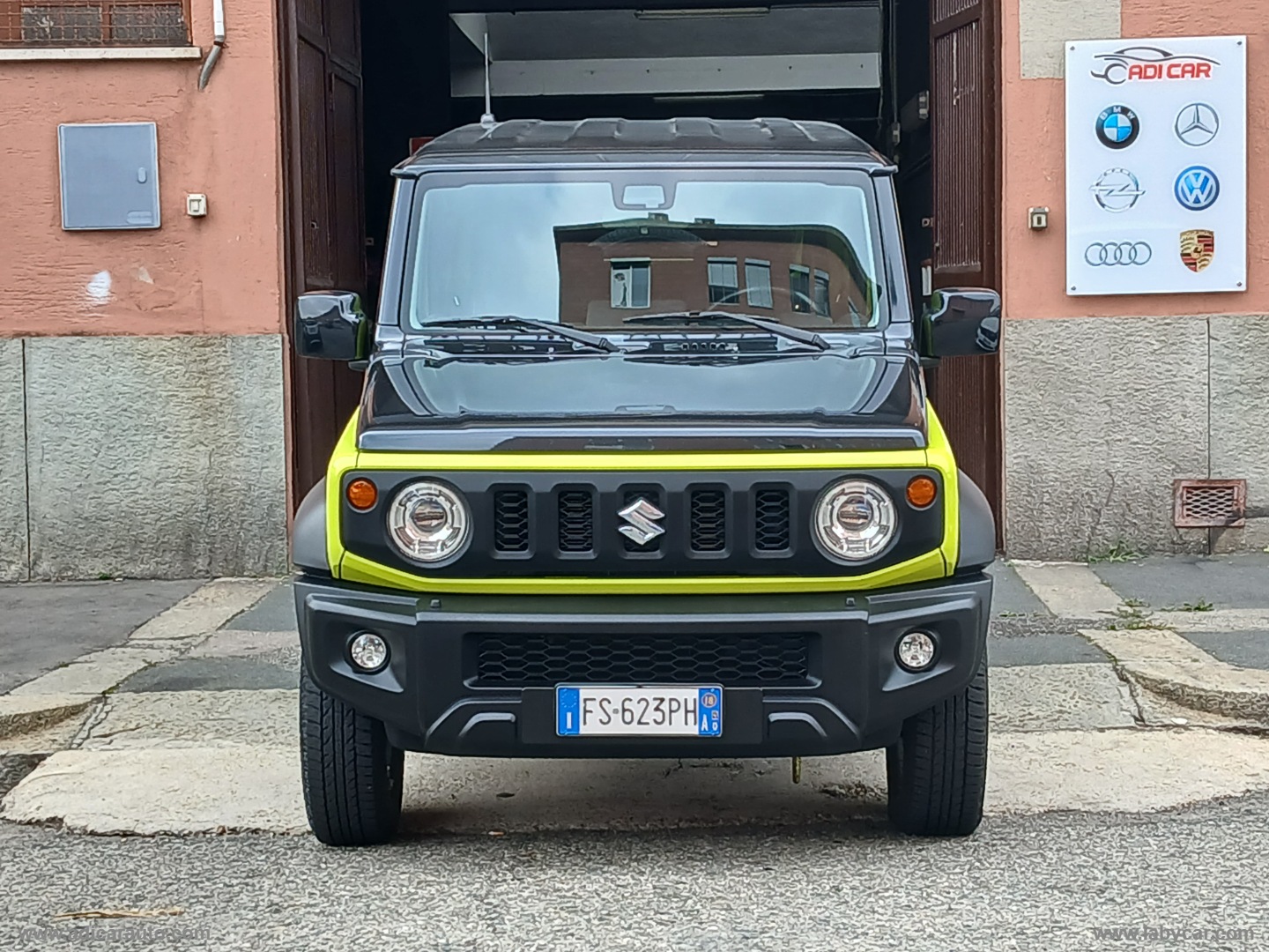 Jimny 1.5 5MT Top - immagine 2