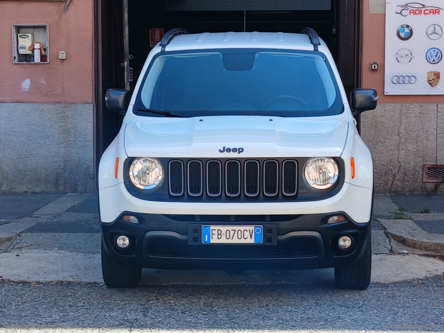 Renegade 2.0 Mjt 170CV 4WD Trailhawk - immagine 2