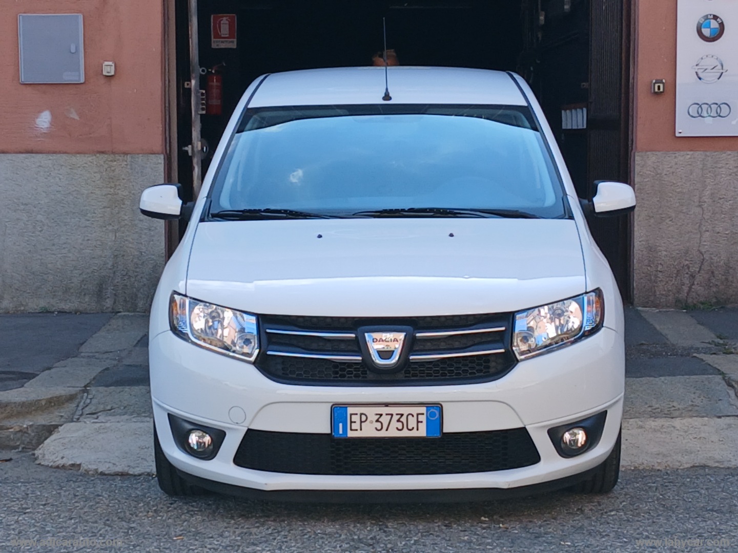 Sandero 1.2 GPL 75 CV Ambiance - immagine 2