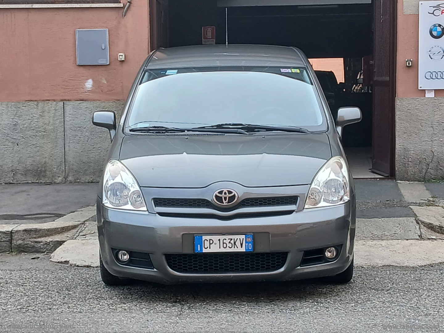 Corolla Verso 2.0 16V D-4D Sol - immagine 2