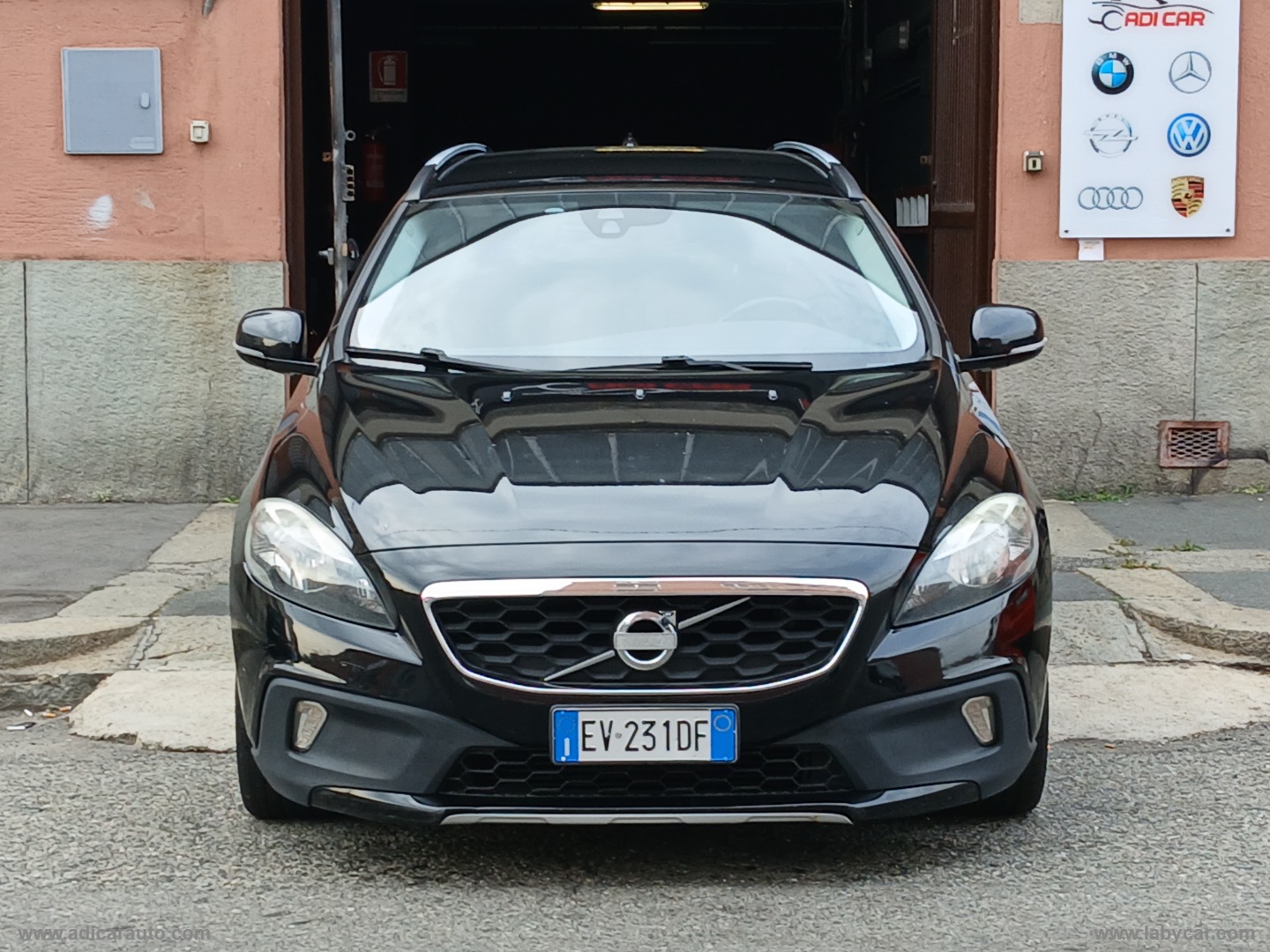 V40 Cross Country D2 1.6 Kinetic - immagine 2
