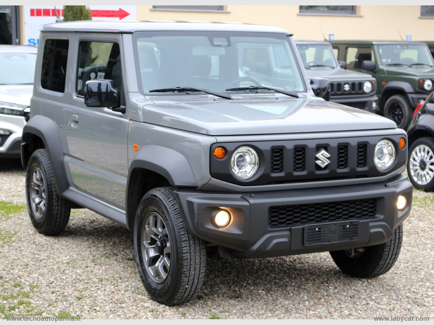 Jimny 1.5 5MT Top - immagine 2