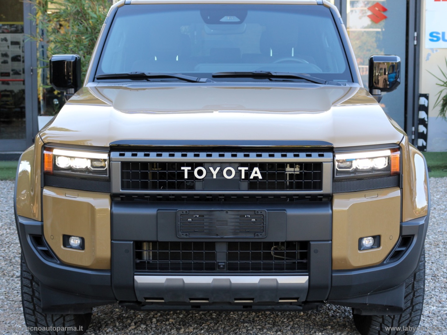 Land Cruiser 2.8 D4D A/T AWD Adventure - immagine 2