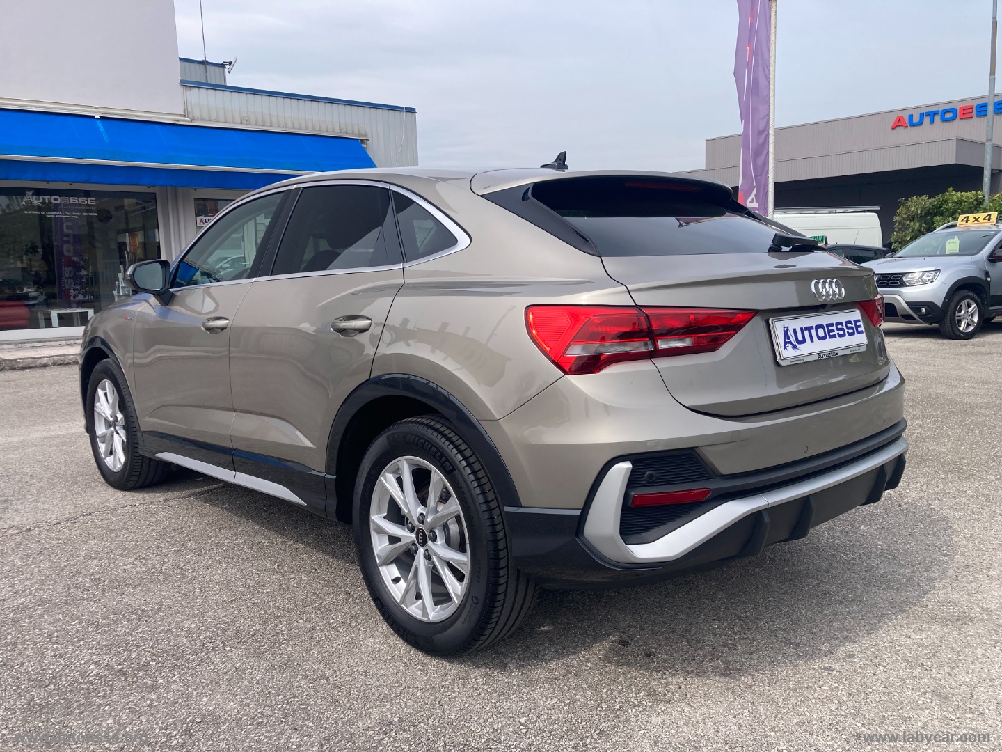 Q3 SPB 35 TDI quattro S tr. S line ed. - immagine 2