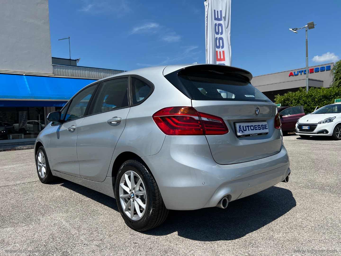 218d Active Tourer Advantage AUT. - immagine 2
