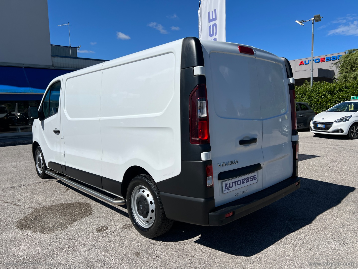 Vivaro 29 1.6 BiT. Ed. PASSO LUNGO - immagine 2