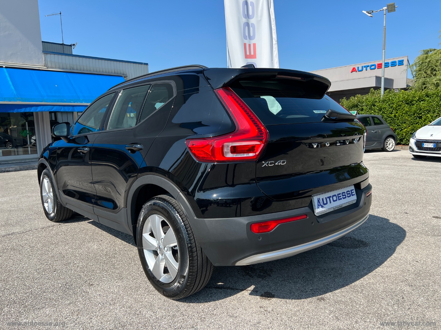 XC40 T2 automatico Essential - immagine 2