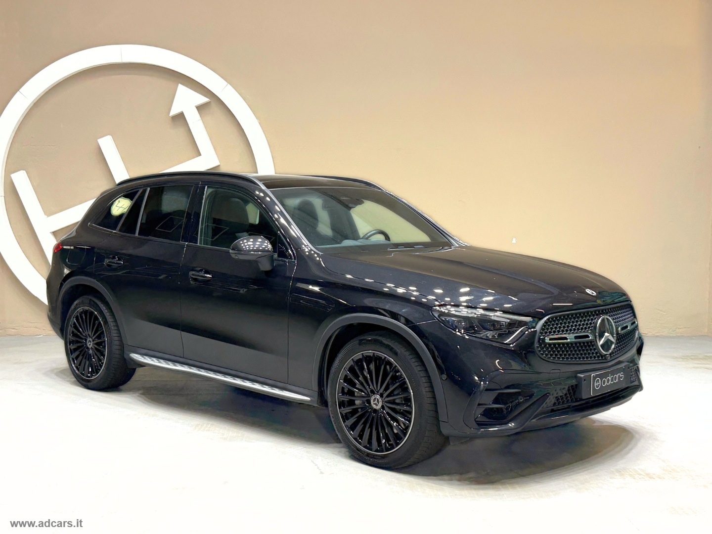 GLC 300 d 4Matic AMG Line Premium *TETTO*LUCI*BURMESTER* - immagine 2