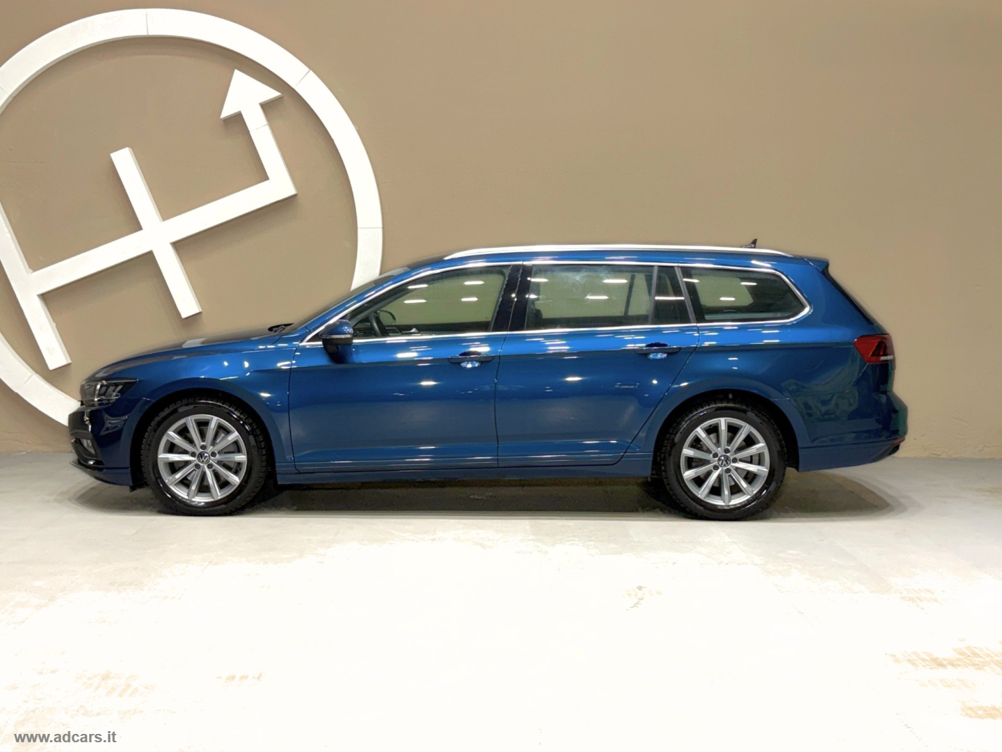 Passat Var. 2.0 TDI EVO DSG Business *CAMBIO AUT.*CLIMA 3 ZONE* - immagine 2