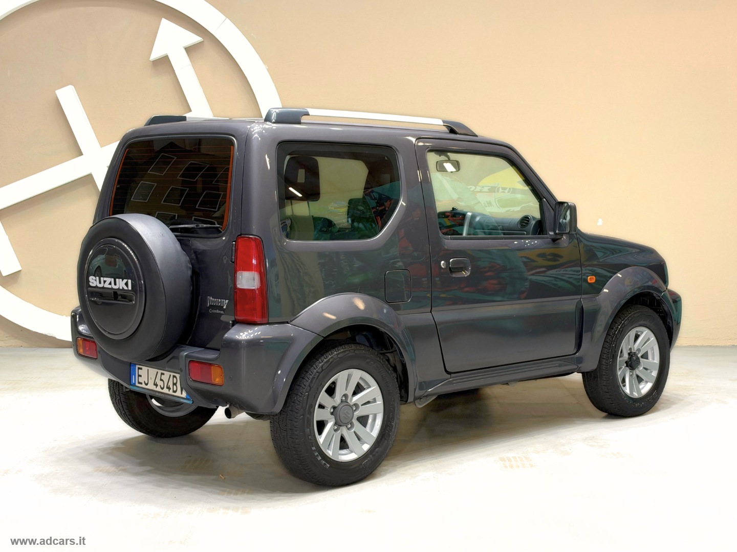 Jimny 1.3 4WD A/T Evolution *GPL*CAMBIO AUT.*SENSORI* - immagine 2