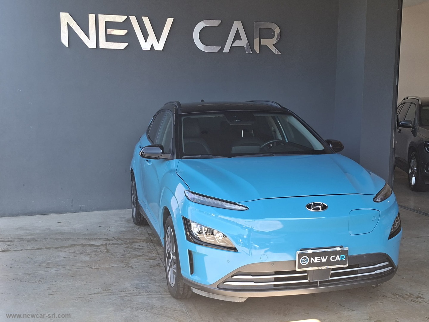 Kona EV 64 kWh XClass - immagine 2