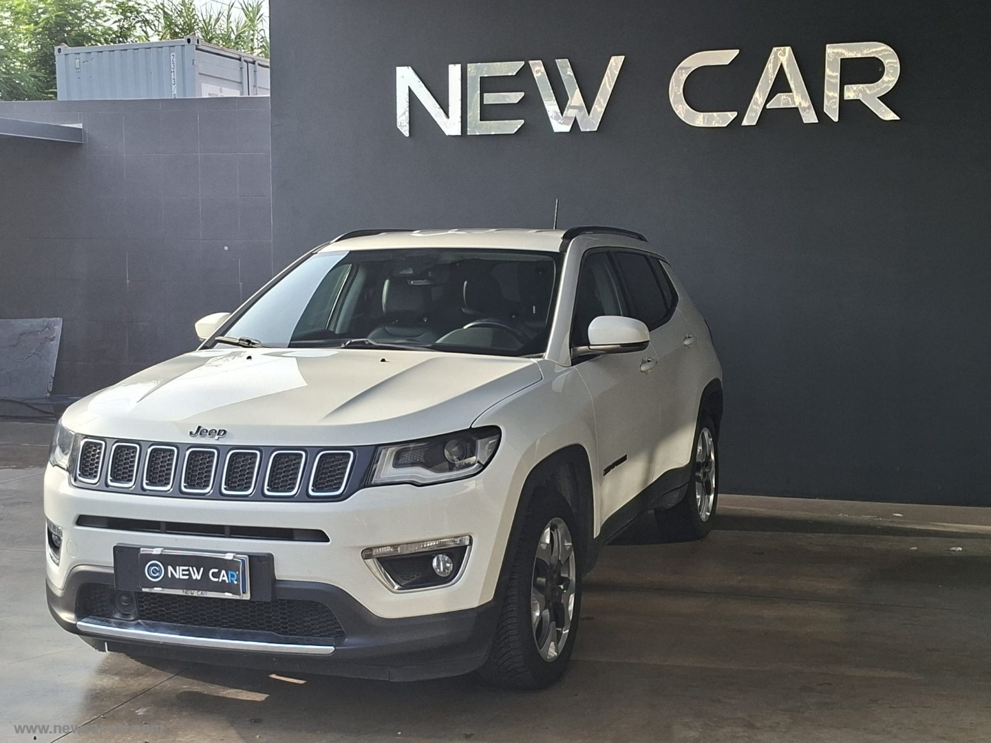 Compass 1.6 Mjt II 2WD Limited - immagine 2