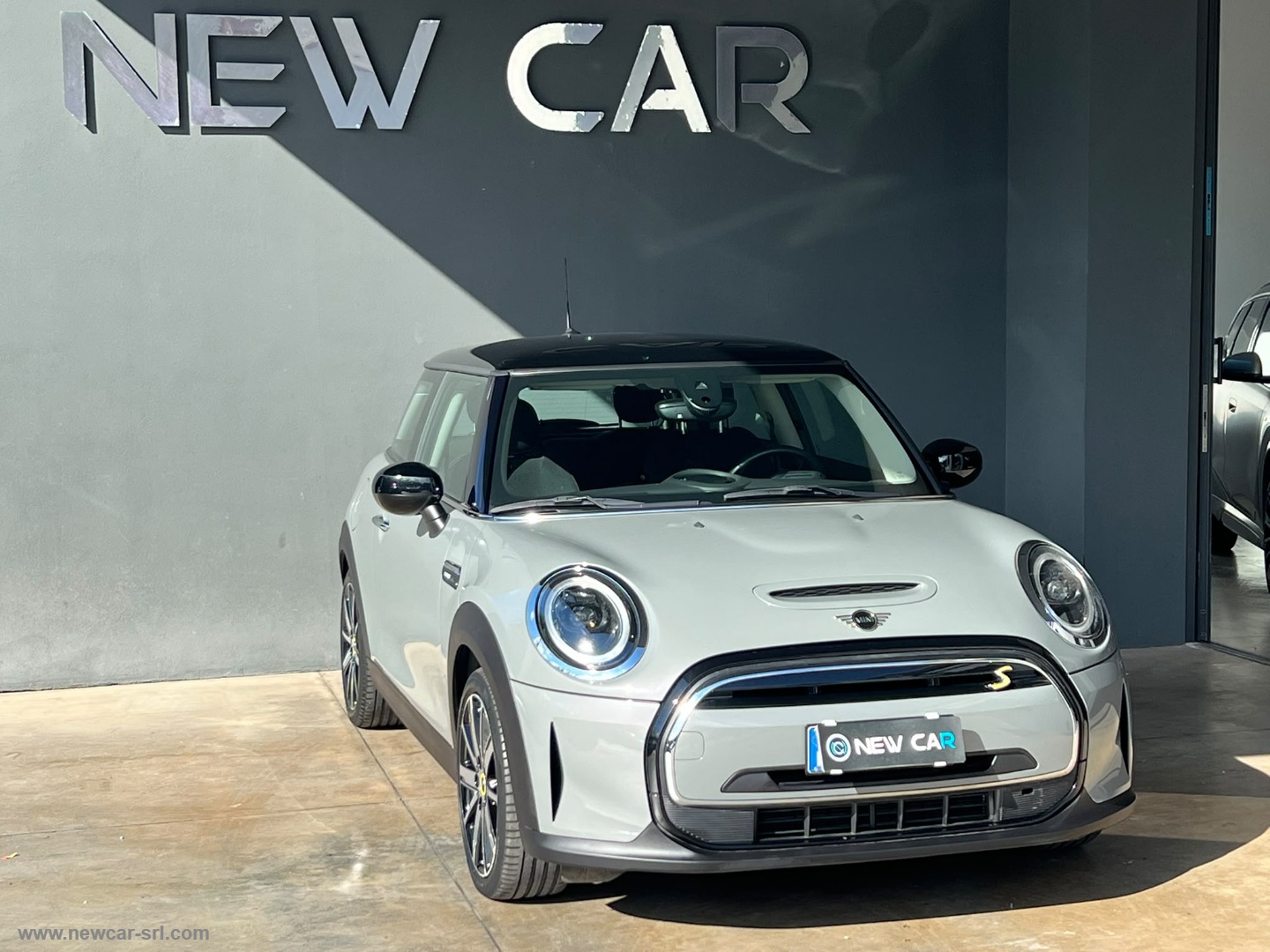 Mini Cooper SE Classic - immagine 2