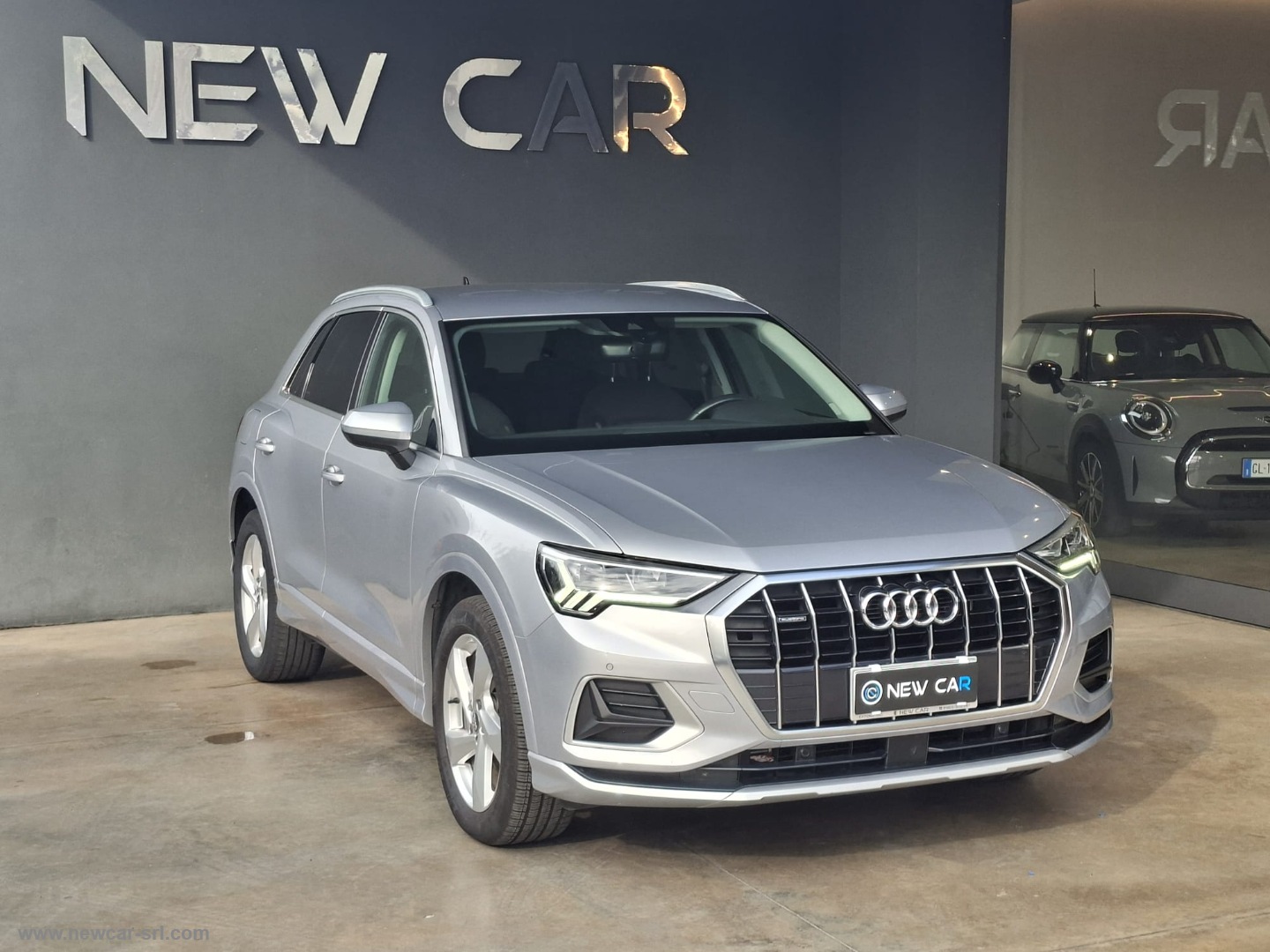 Q3 2.0 TDI 150CV quattro Business - immagine 2