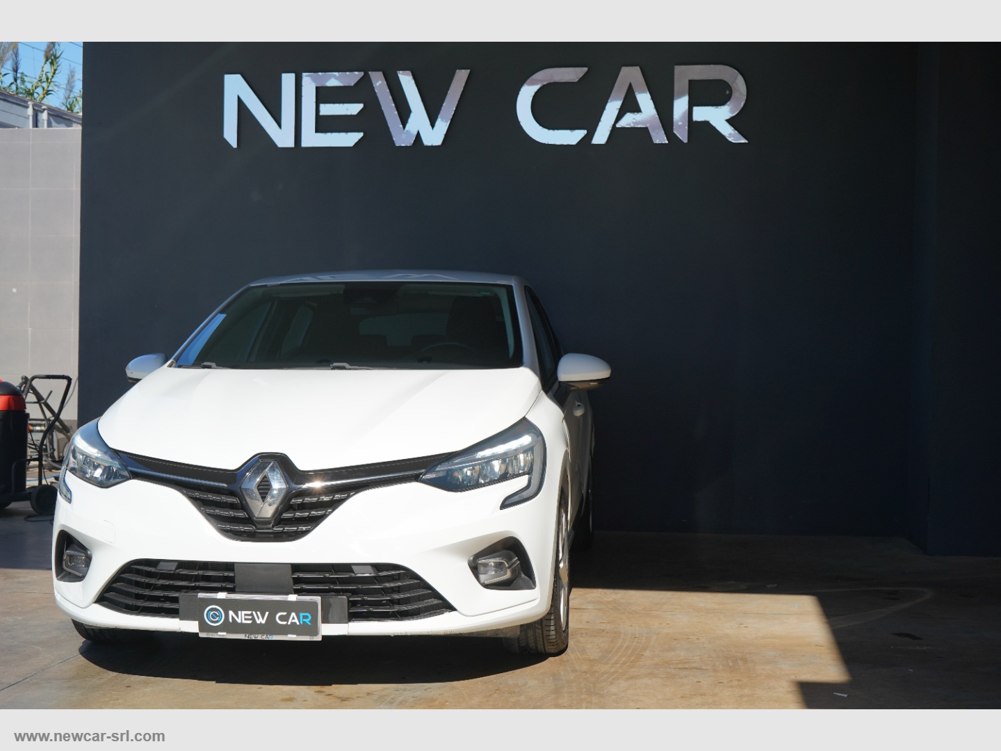 Clio Blue dCi 8V 100 CV 5p. Business - immagine 2