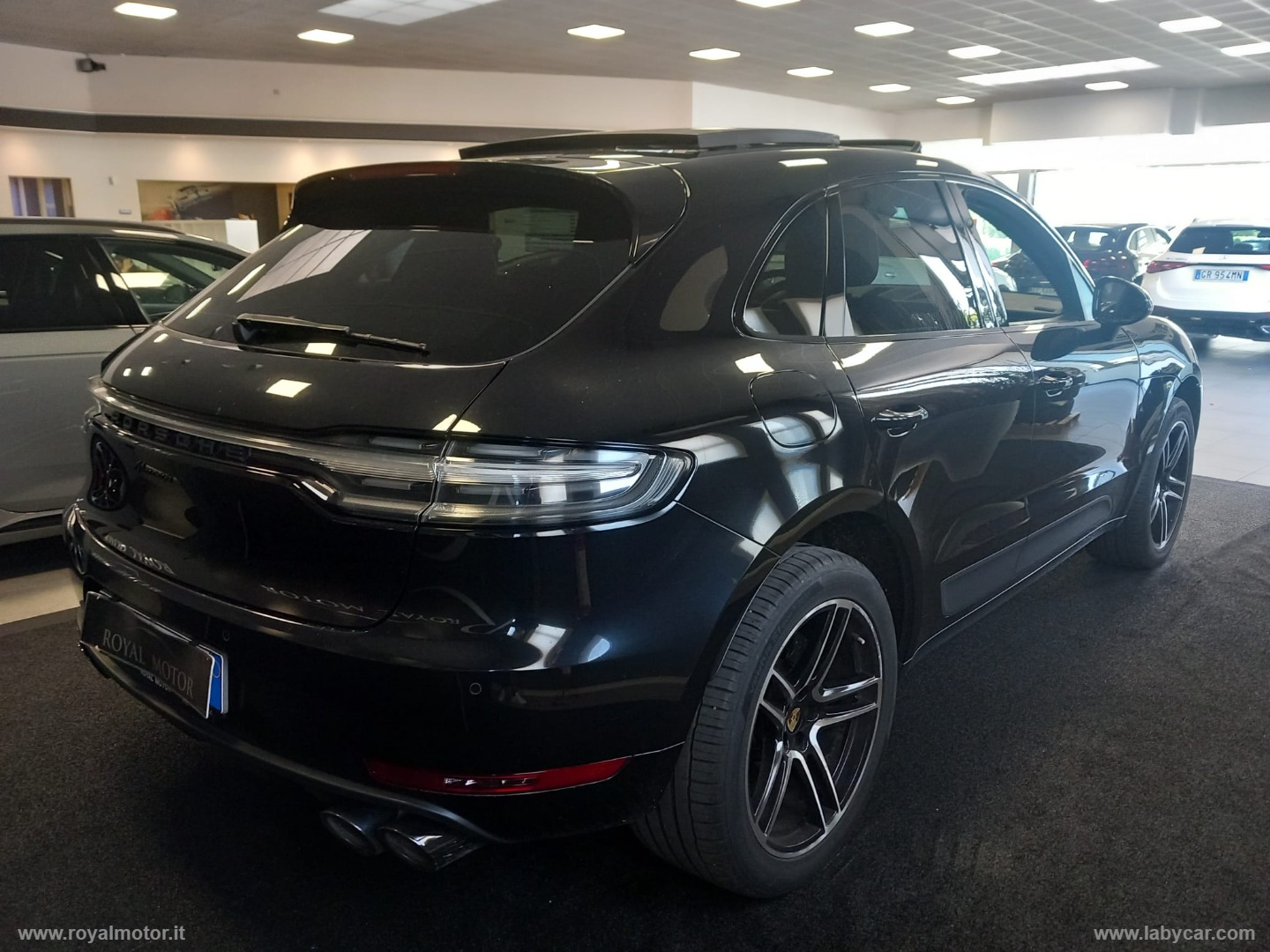 Macan 2.0 TUTTI TAGLIANDI UFFICIALI PORSCHE - immagine 2