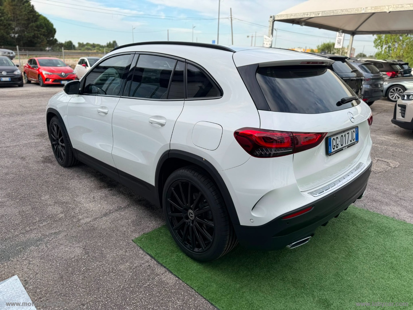 GLA 200 d Automatic Premium NIGHT PACK - immagine 2