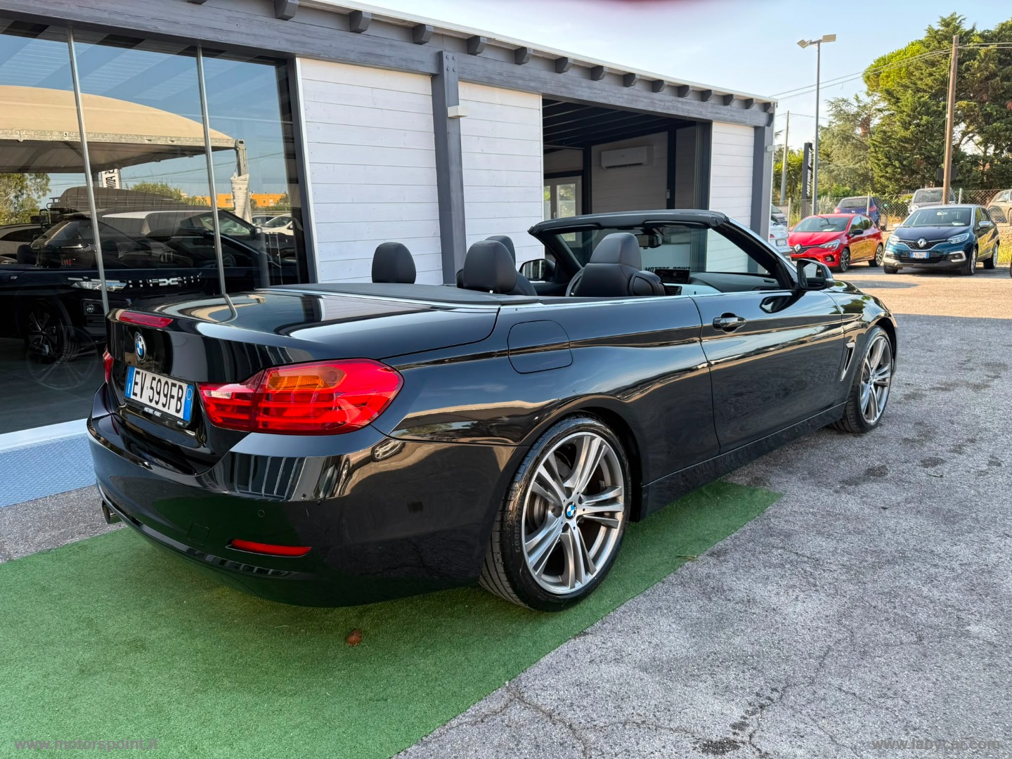420d Cabrio Luxury - immagine 2