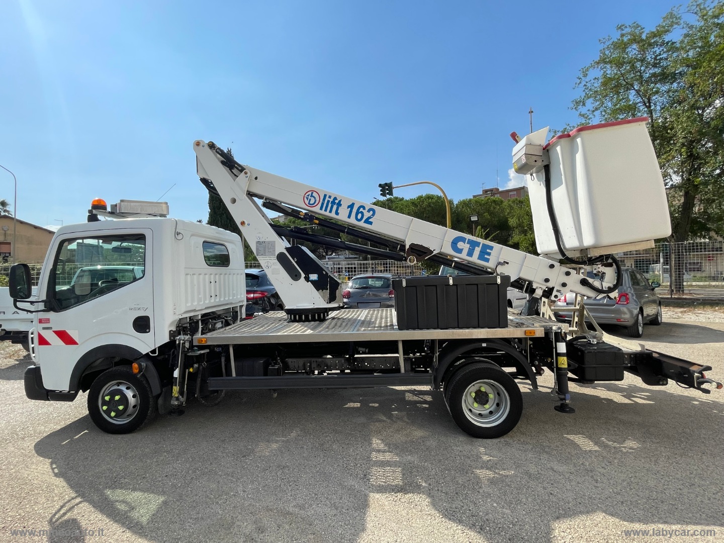 Maxity 120CV 2.5 DXi CESTELLO PIATTAFORMA AEREA - immagine 2