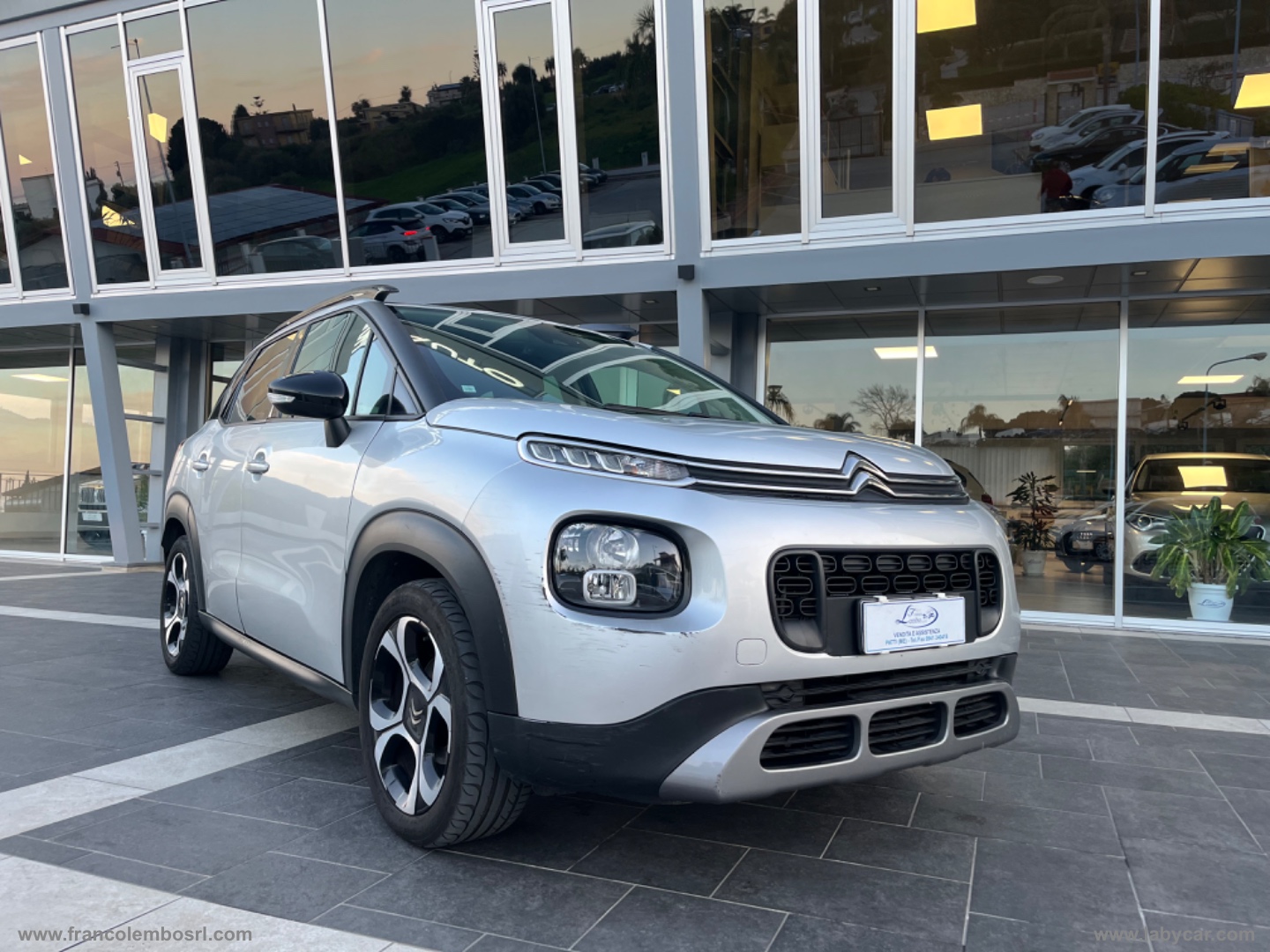 C3 Aircross BlueHDi 100 Shine - immagine 2