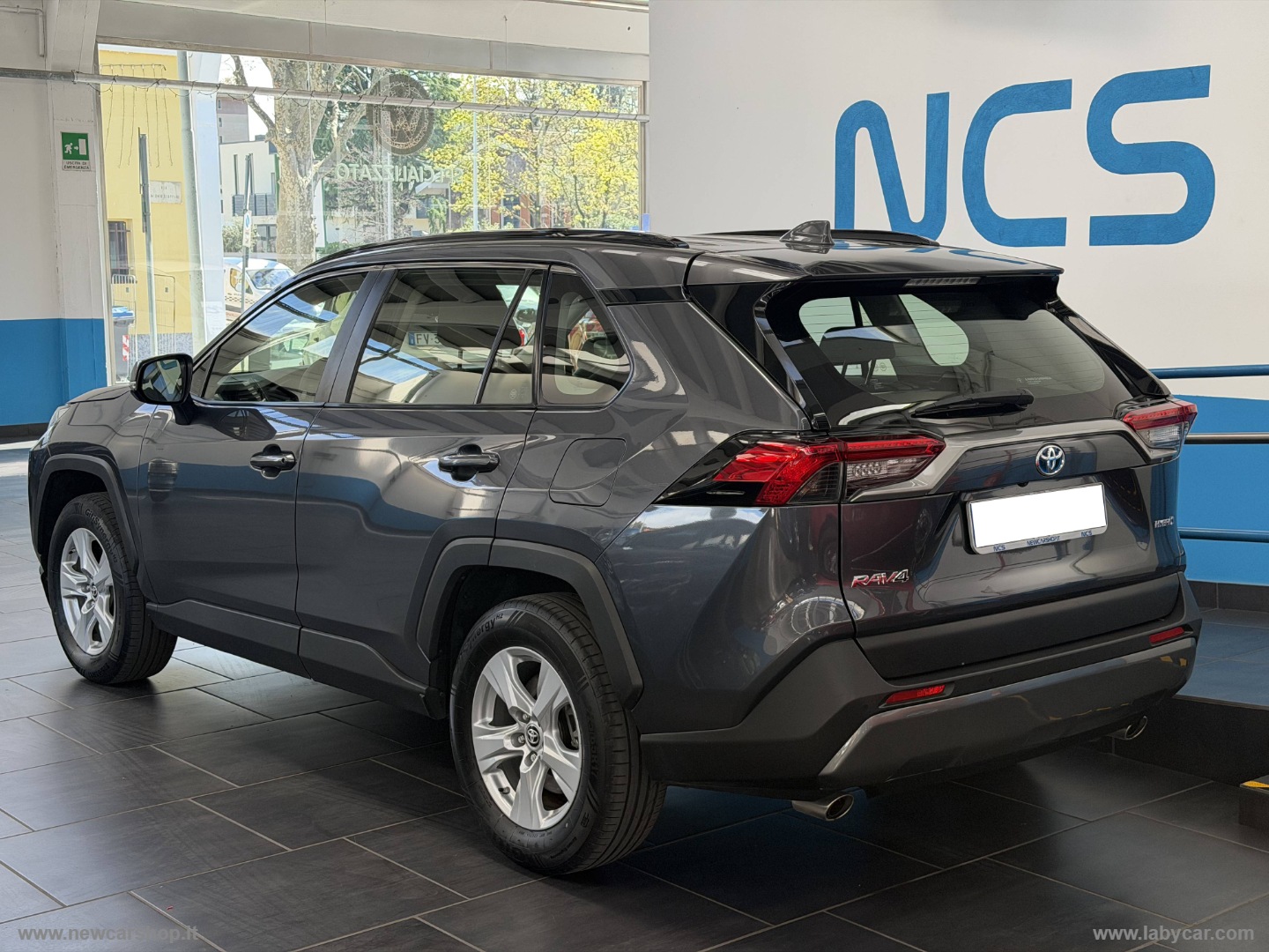 RAV4 2.5 HV - immagine 2