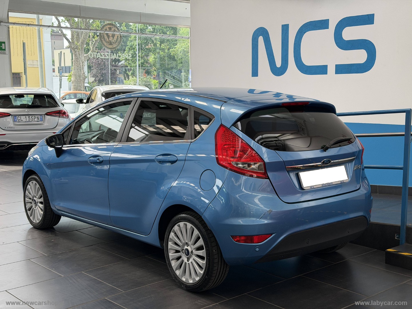 Fiesta 1.2 82 CV 5p. Titanium - immagine 2