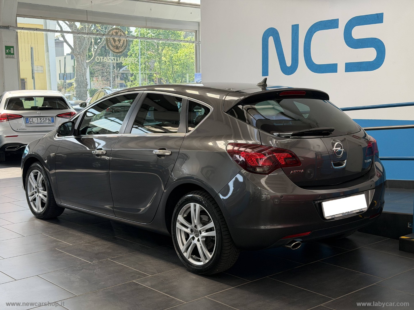 Astra 1.4 T 140 CV 5p. Cosmo - immagine 2