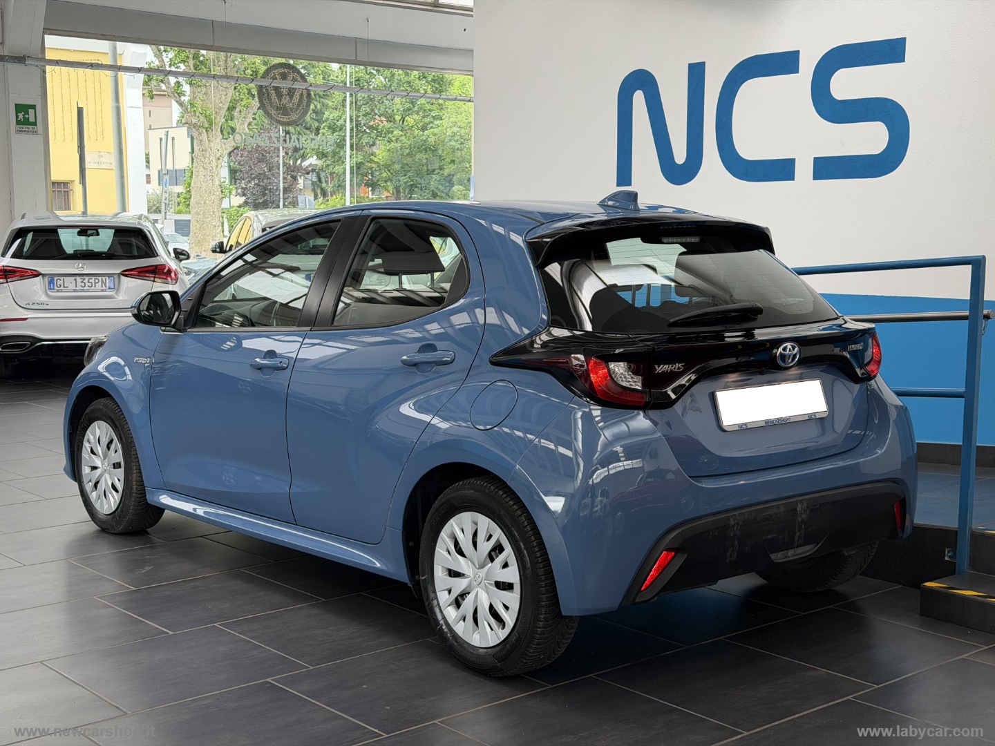 Yaris 1.5 Hybrid 5p. Business NEOPATENTATI - immagine 2