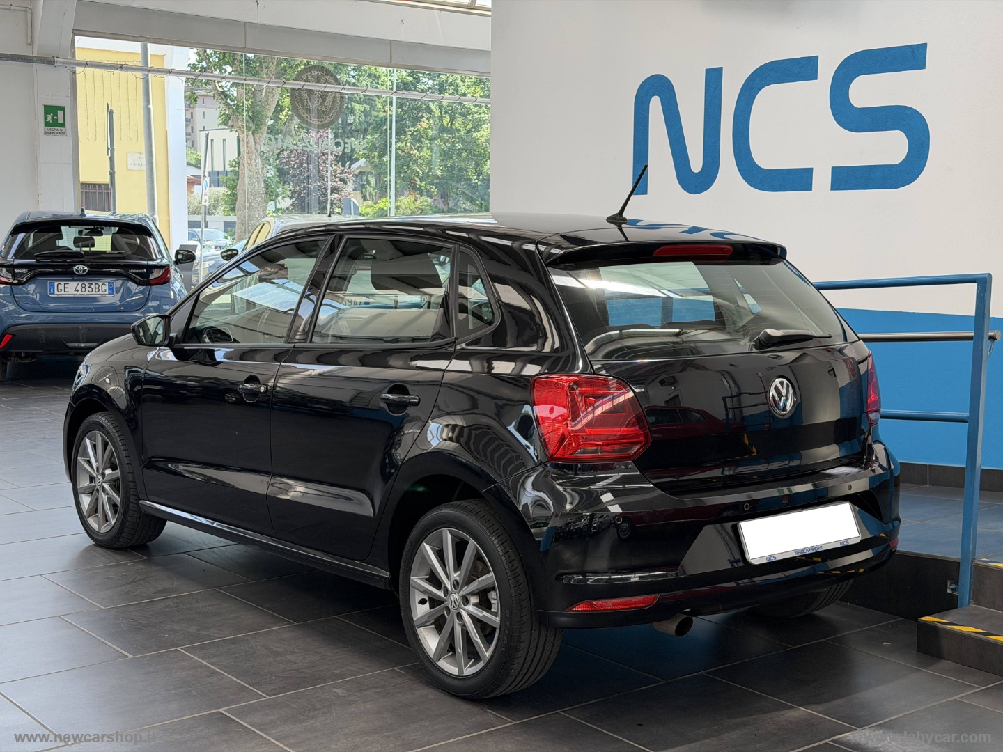 Polo 1.2 TSI 5p. Highline BlueMot.Tech. NEOPATENTATI - immagine 2