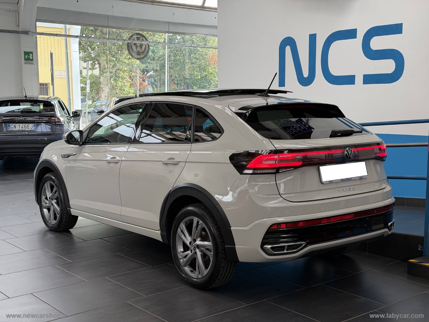 Taigo 1.0 TSI 110 CV DSG R-Line - immagine 2