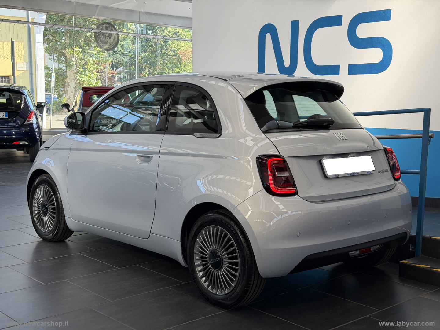 500 Hybrid TORINO NEOPATENTATI - immagine 2
