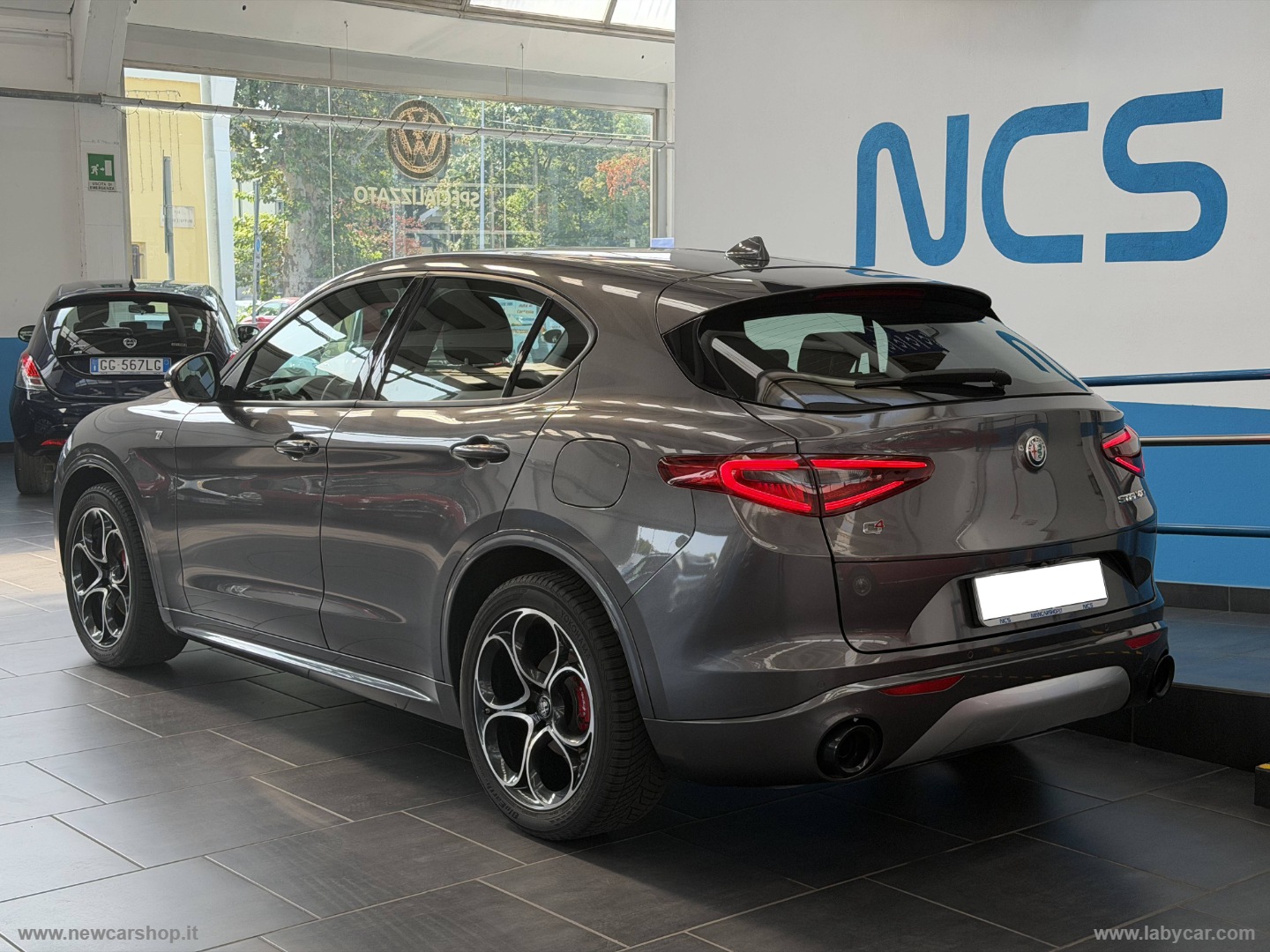 Stelvio 2.2 T.diesel 210 CV AT8 Q4 Ti - immagine 2