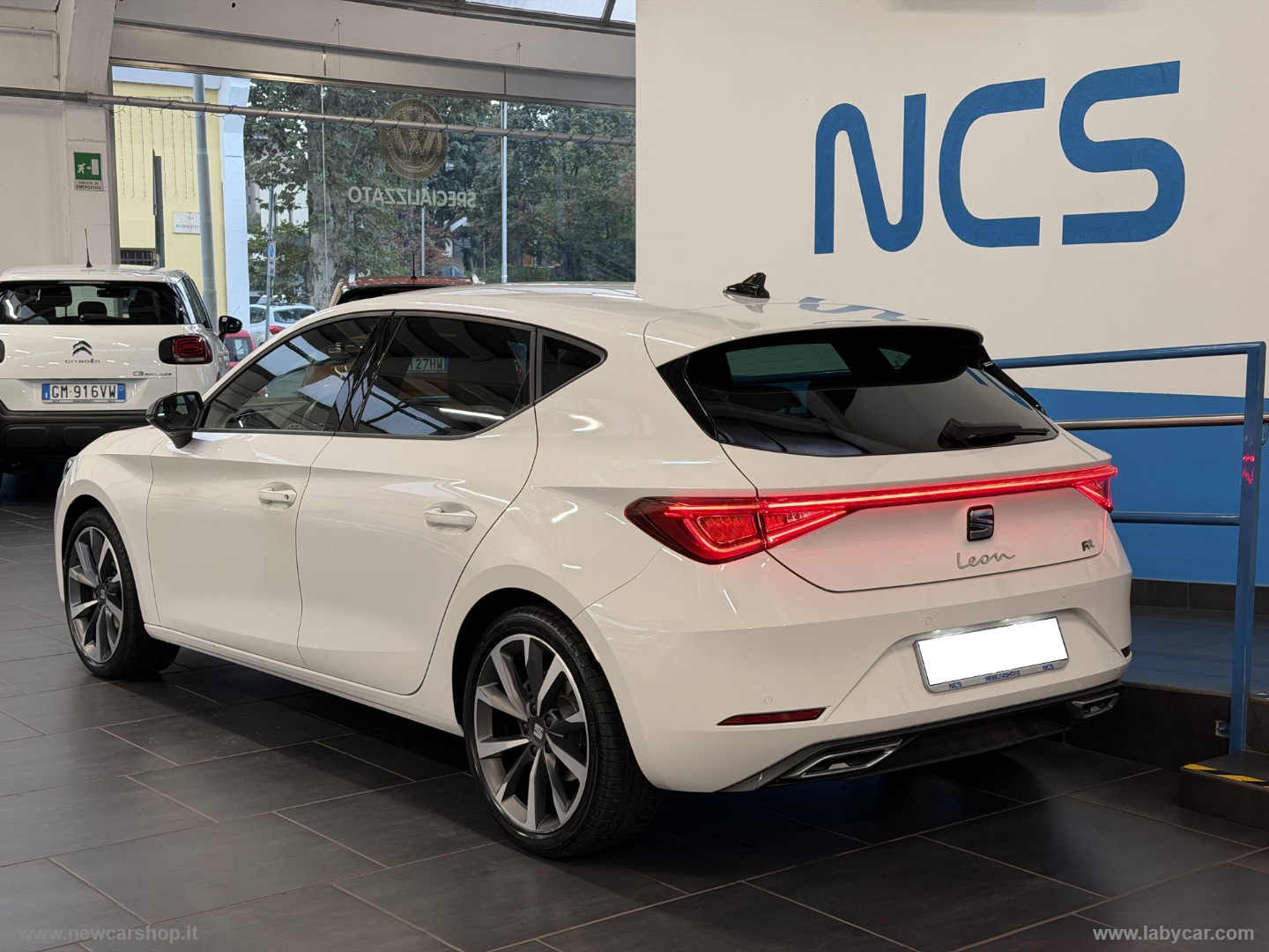 Leon 1.5 eTSI 150CV DSG FR - immagine 2