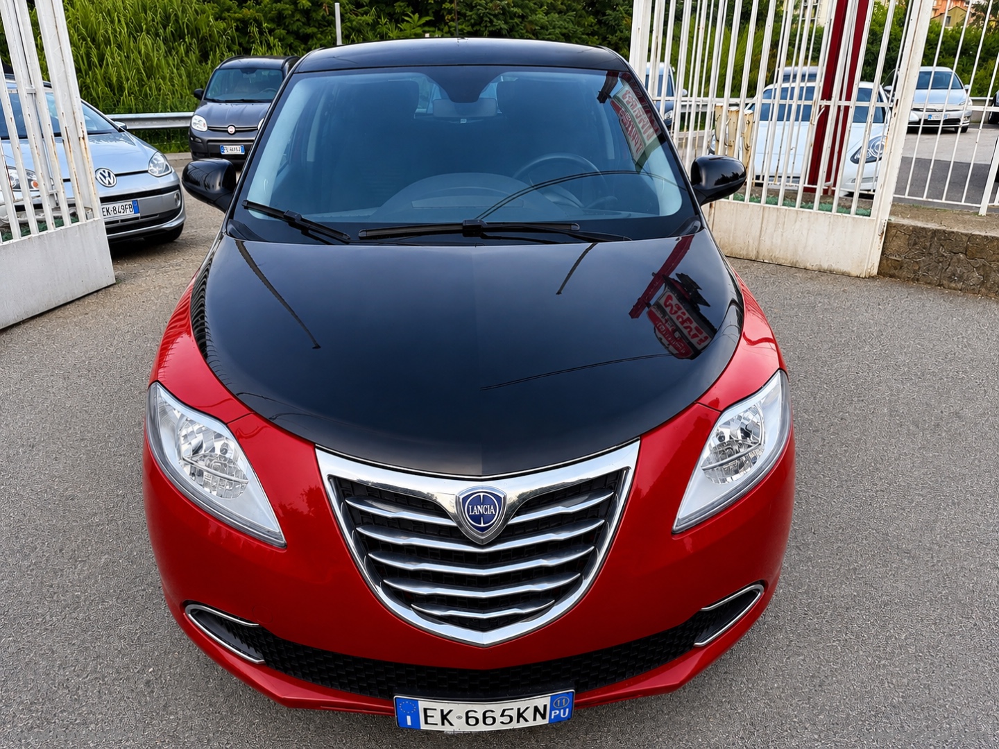 Ypsilon 1.2 69 CV 5p. S&S Black&Red - immagine 2