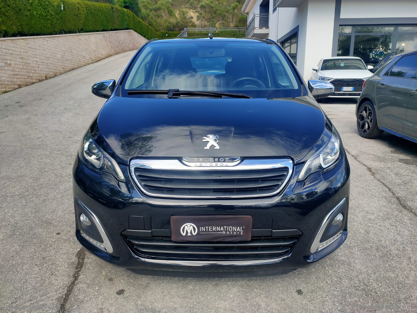 Peugeot 108 108 VTi 72 S&S 5 porte Allure - Immagine 2