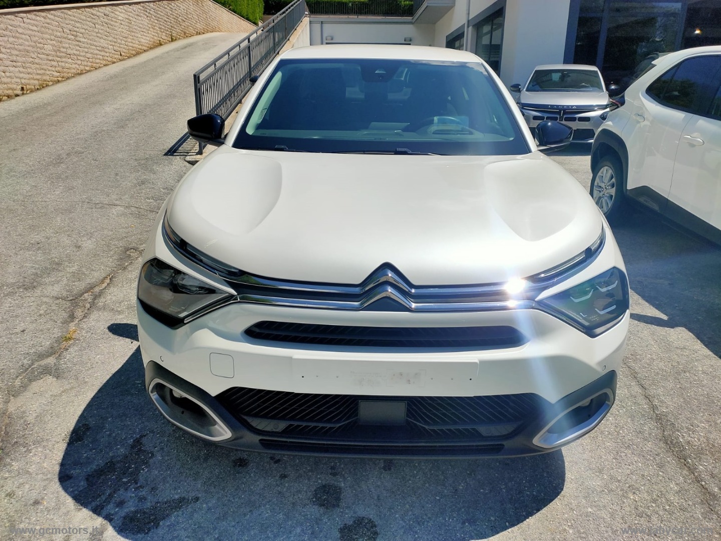 Citroën C4 C4 X PureTech 130 S&S EAT8 Shine - Immagine 2