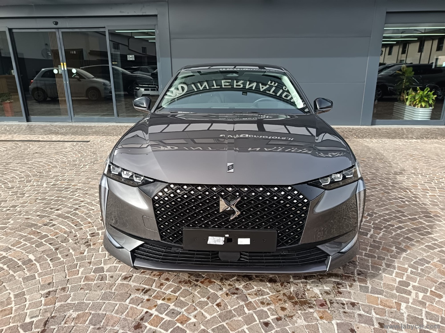 DS AUTOMOBILES DS4 4 PureTech 130 aut. Etoile Alcantara - Immagine 2