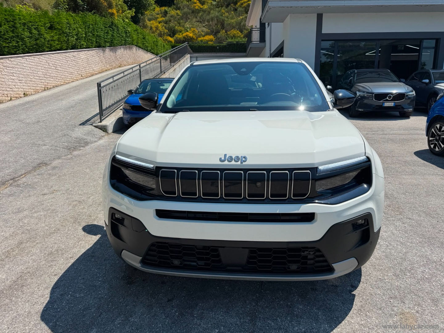 Jeep Avenger 1.2 Turbo Summit - Immagine 2