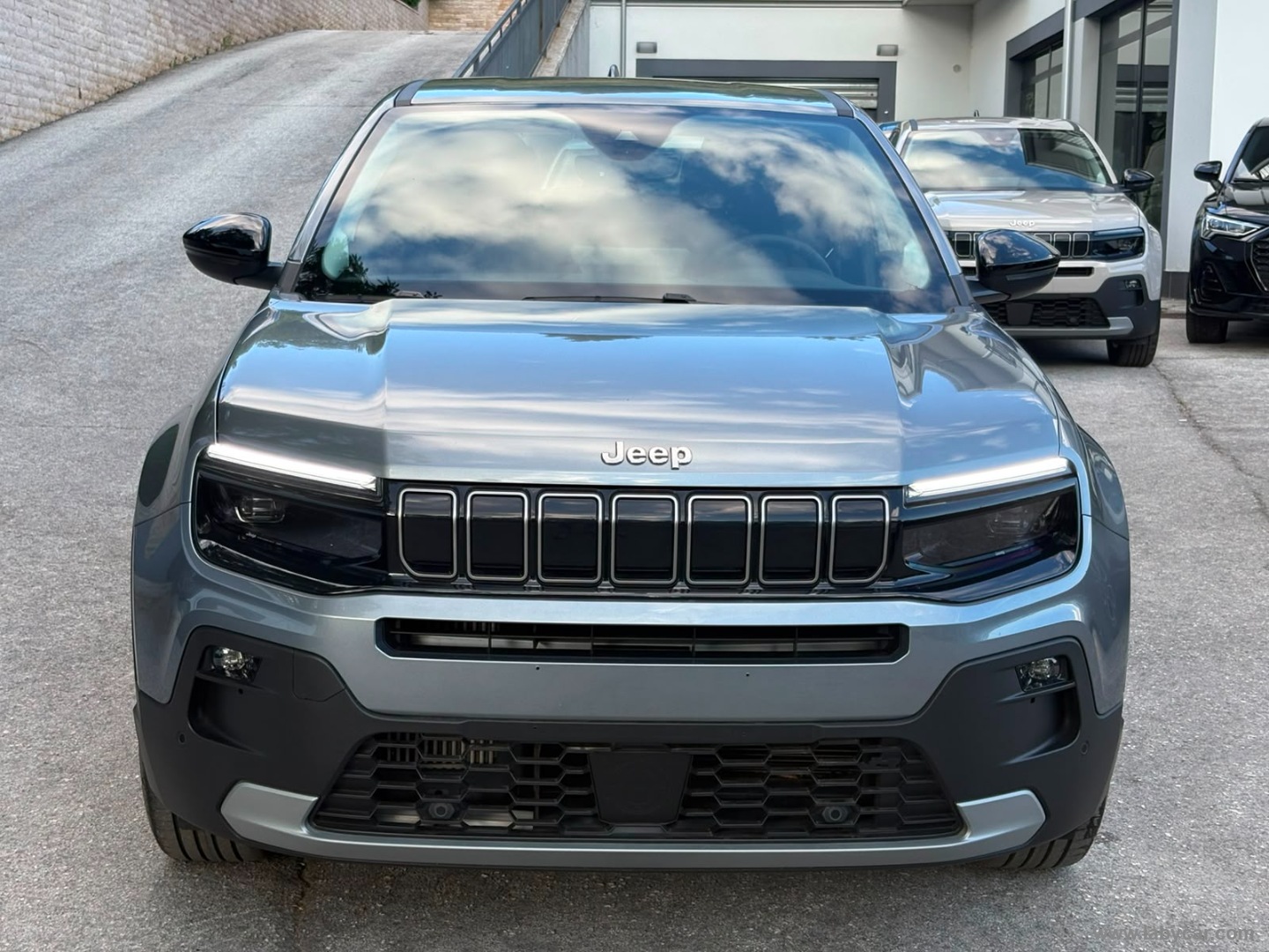 Jeep Avenger 1.2 Turbo Summit - Immagine 2