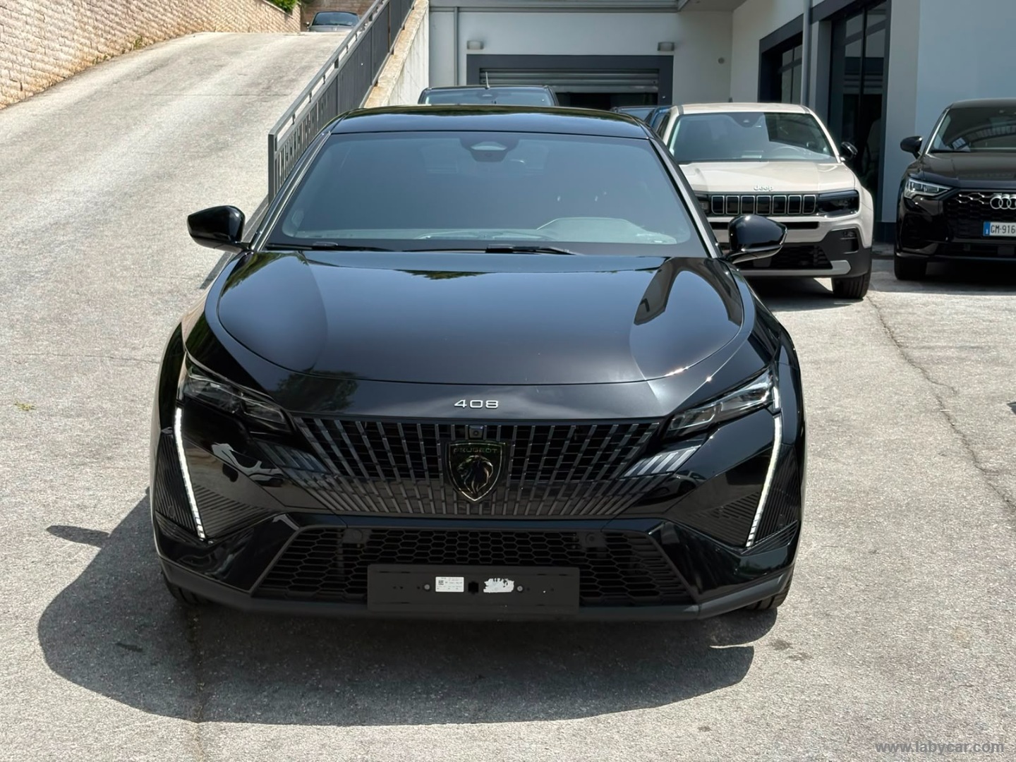 Peugeot 408 Hybrid 145 e-DCS6 GT - Immagine 2
