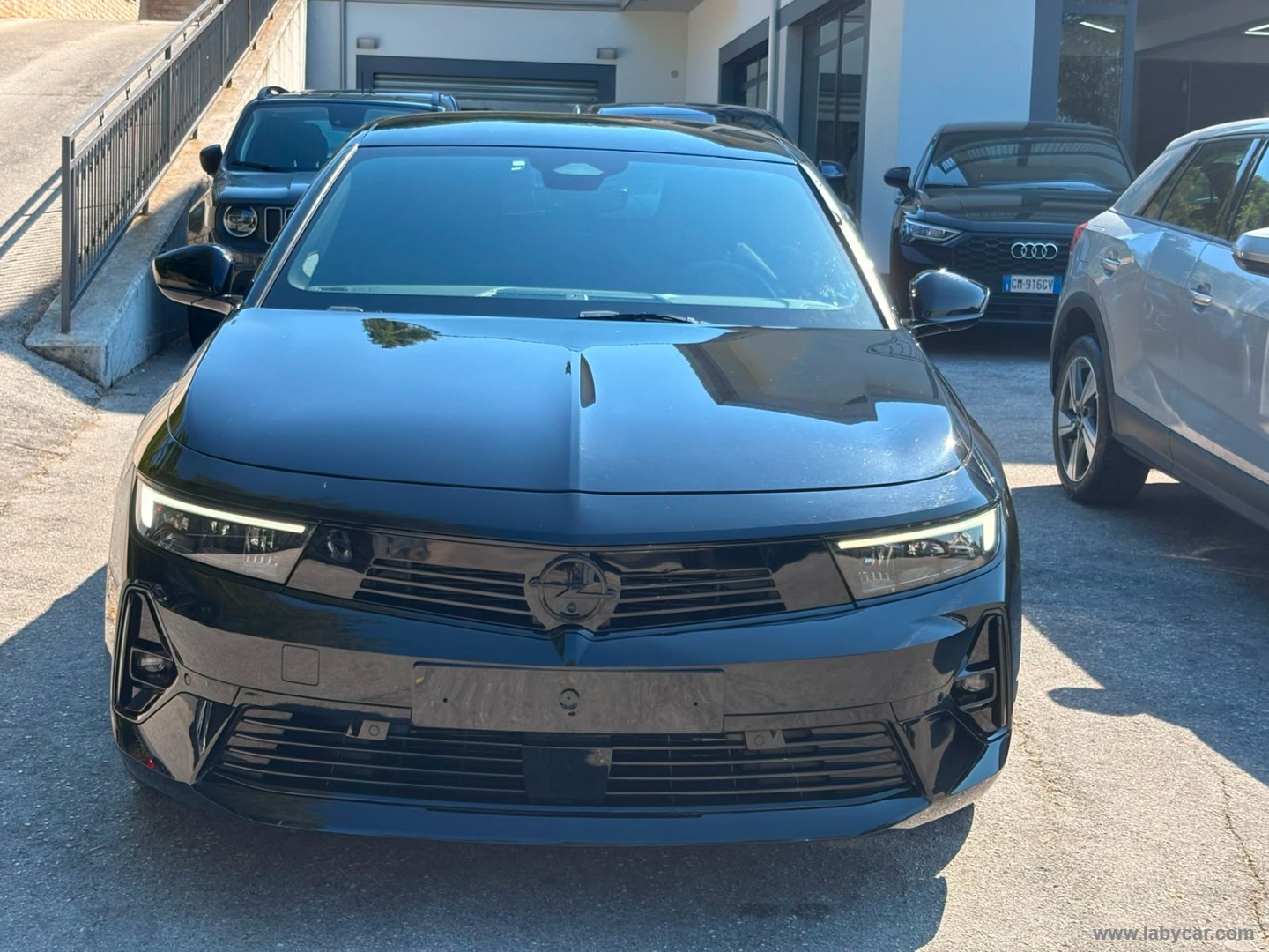 Opel Astra 1.6 PHEV 180 CV AT8 GS - Immagine 2