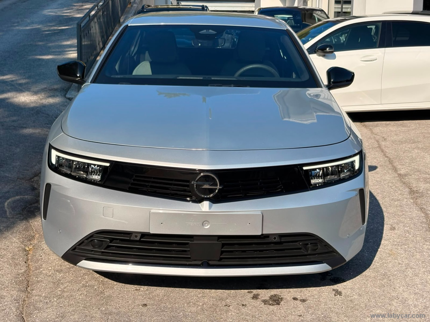 Opel Astra Hybrid 145 CV DCT6 ST Edition - Immagine 2
