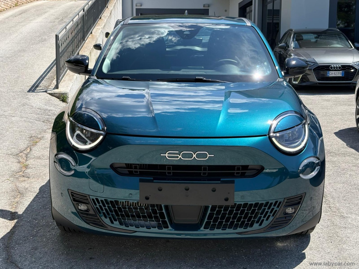 Fiat 600 Hybrid 145 CV DCT MHEV Icon - Immagine 2