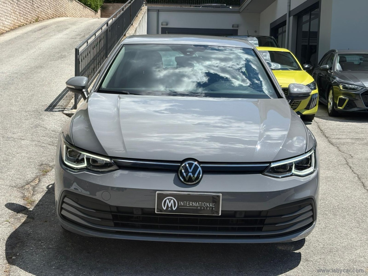 Volkswagen Golf 2.0 TDI 115 CV SCR Life - Immagine 2
