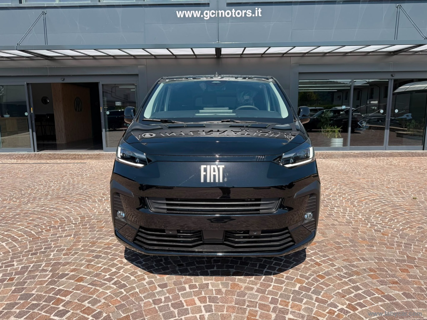 Fiat Ulysse 2.2 Multijet 180 CV S&S AT8 L3 - Immagine 2
