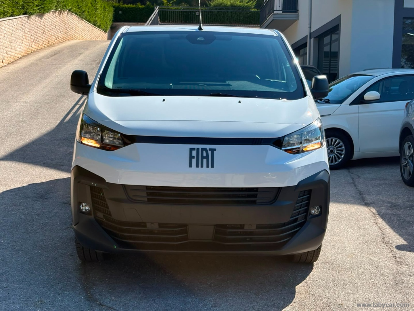 Fiat Scudo 2.0 BlueHDi 145 AT8 PL-TN Furg. - Immagine 2