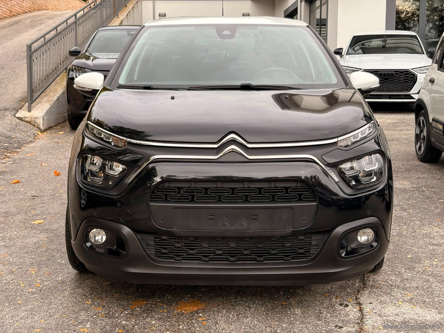 Citroën C3 PureTech 110 S&S Shine - Immagine 2