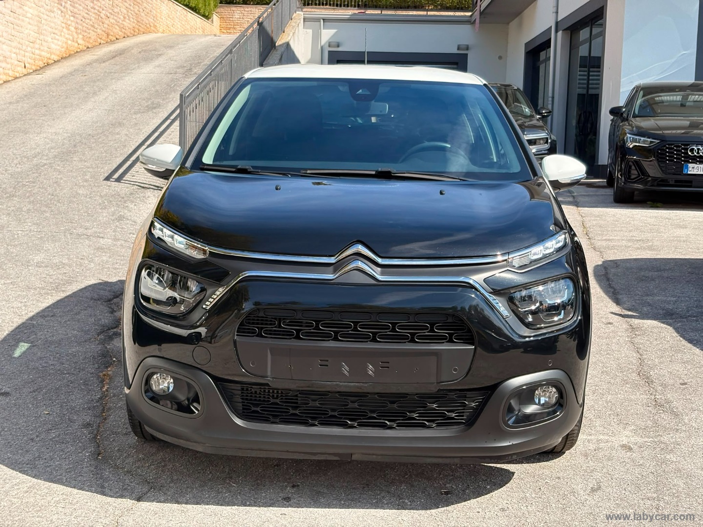 Citroën C3 PureTech 110 S&S Shine - Immagine 2