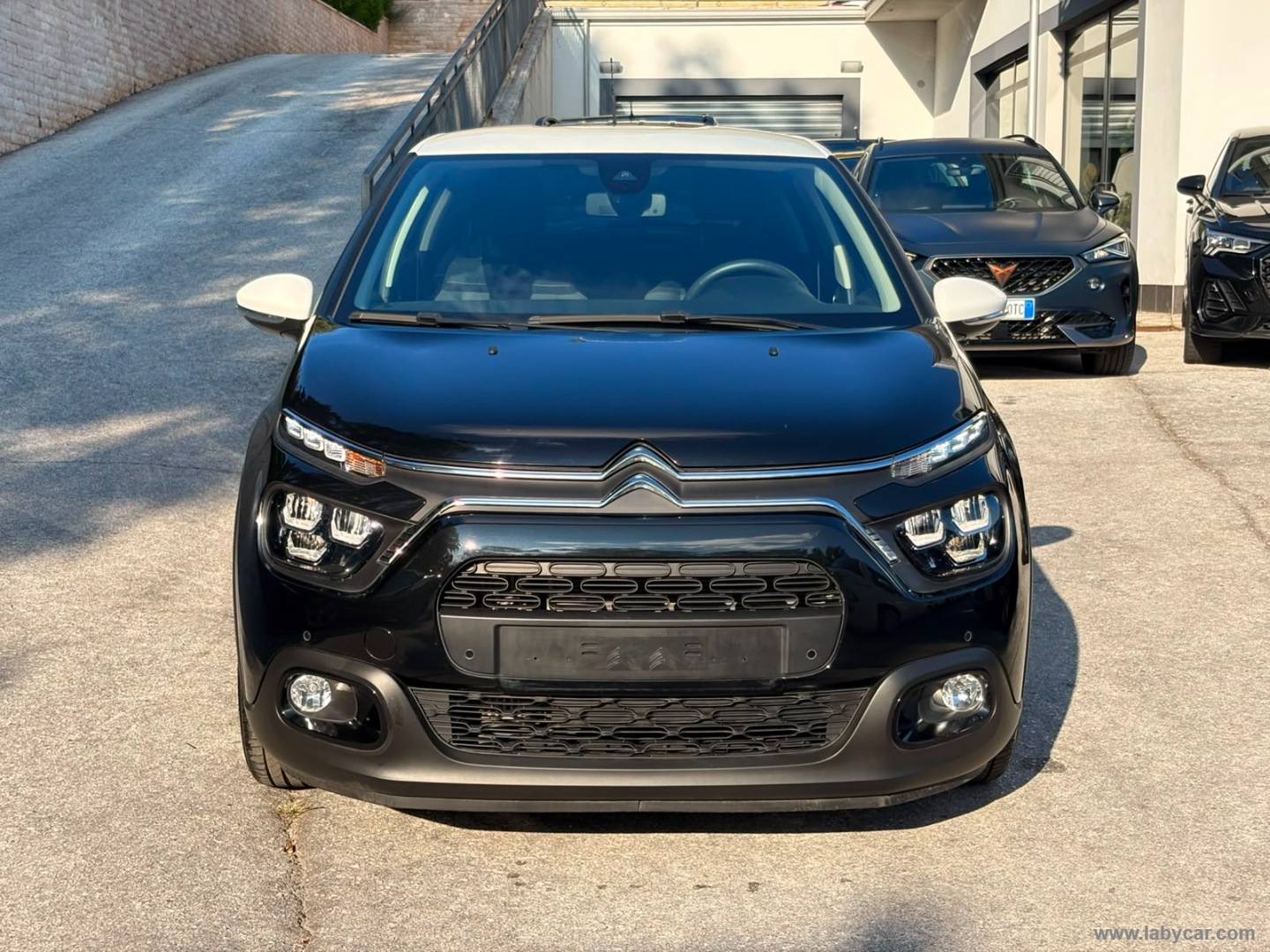 Citroën C3 PureTech 110 S&S Shine - Immagine 2