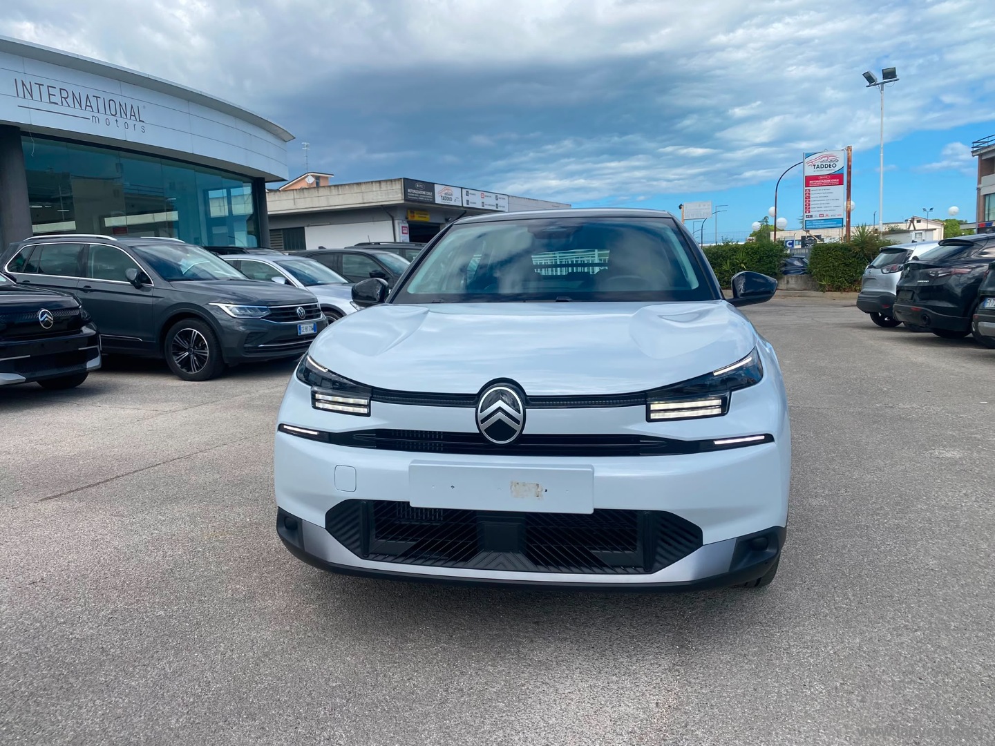 Citroën C4 Hybrid 145 e-DCS6 Plus - Immagine 2